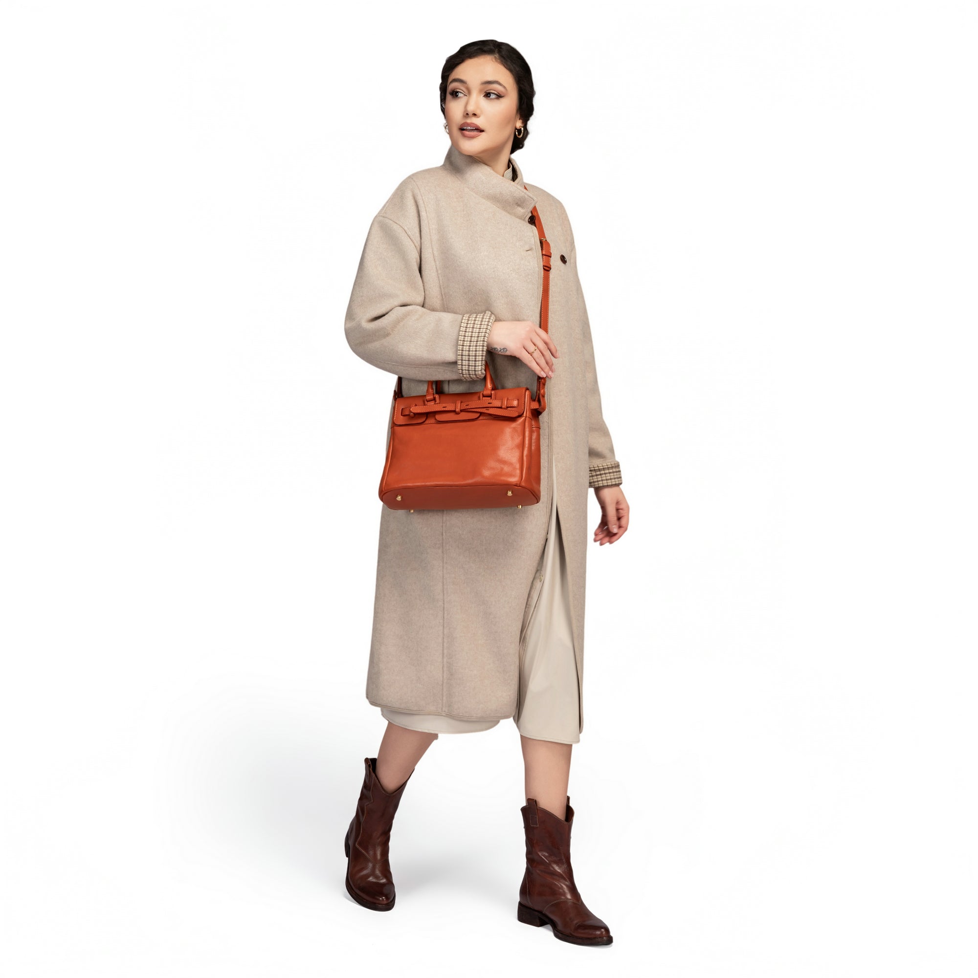 #color_cognacbrown