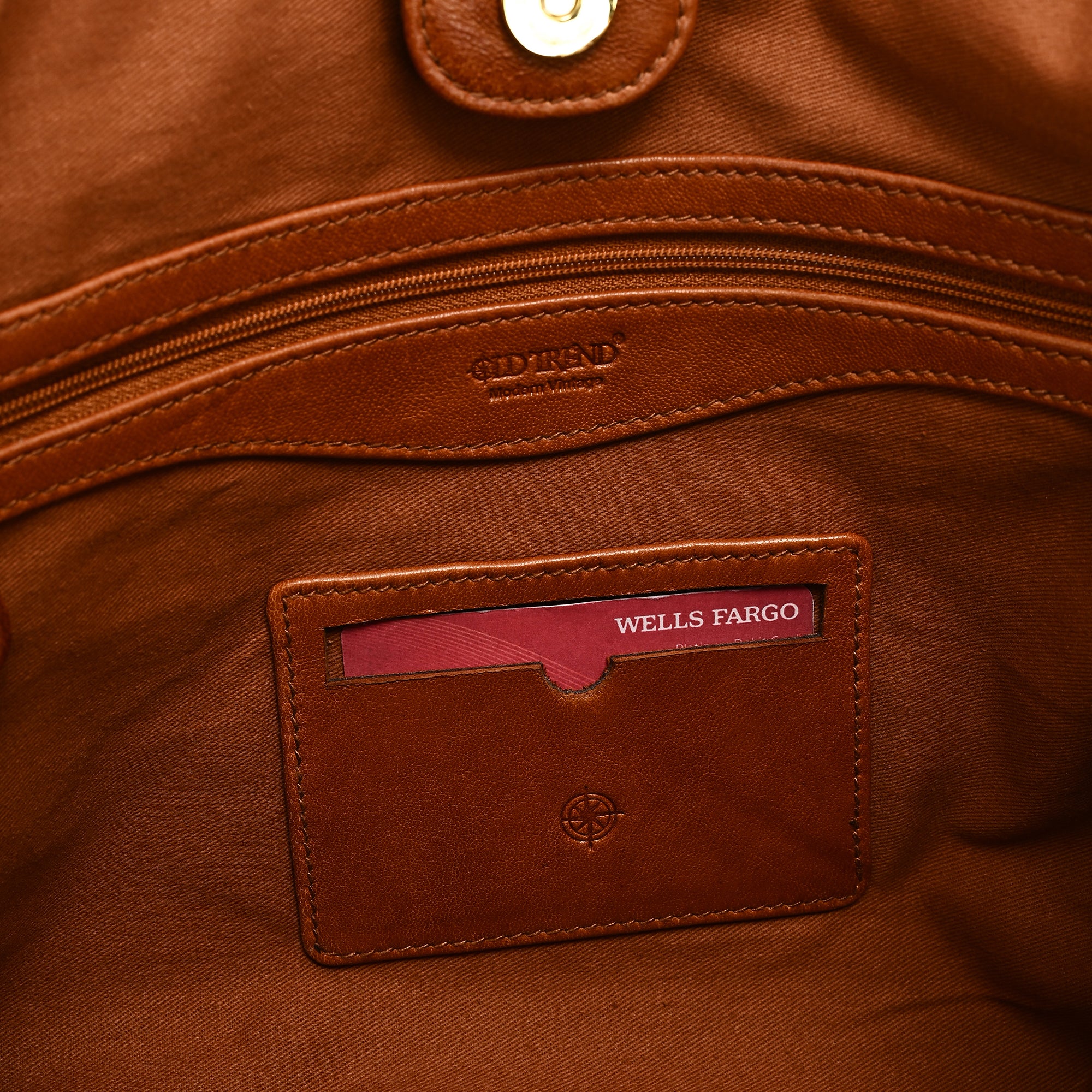 #color_cognacbrown